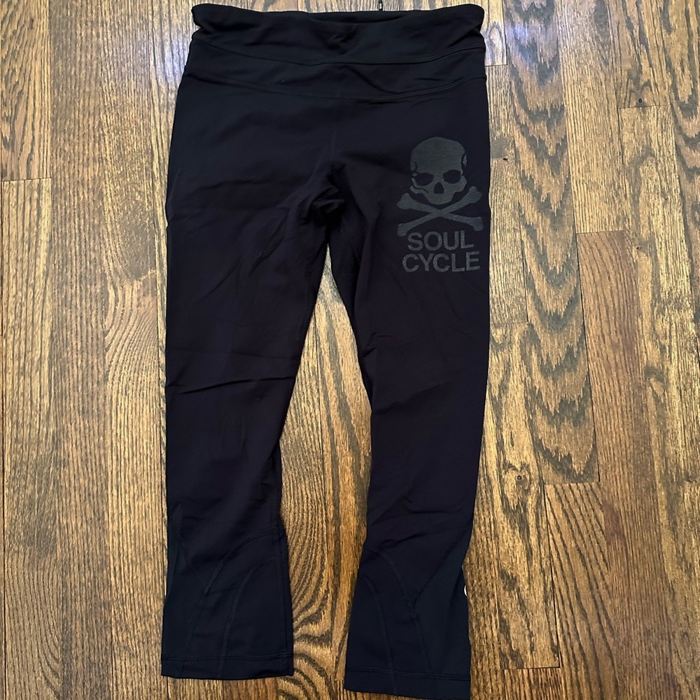 Lululemon black workout leggings